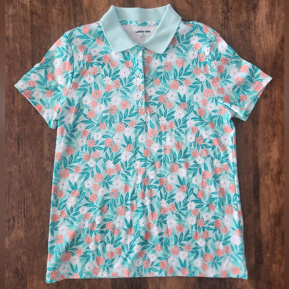 Women's Floral Short Sleeve Shirt Medium